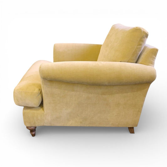 Loveston Chair