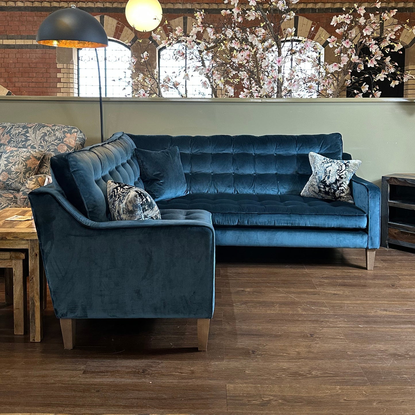 Clapham Corner Sofa - 204cm - Pieces For Places