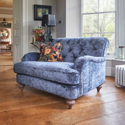Gatehouse Loveseat - Pieces For Places