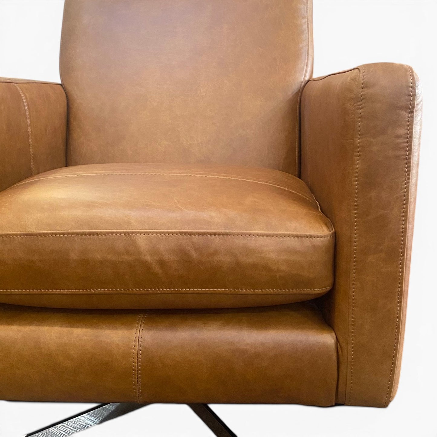 Club Swivel Chair