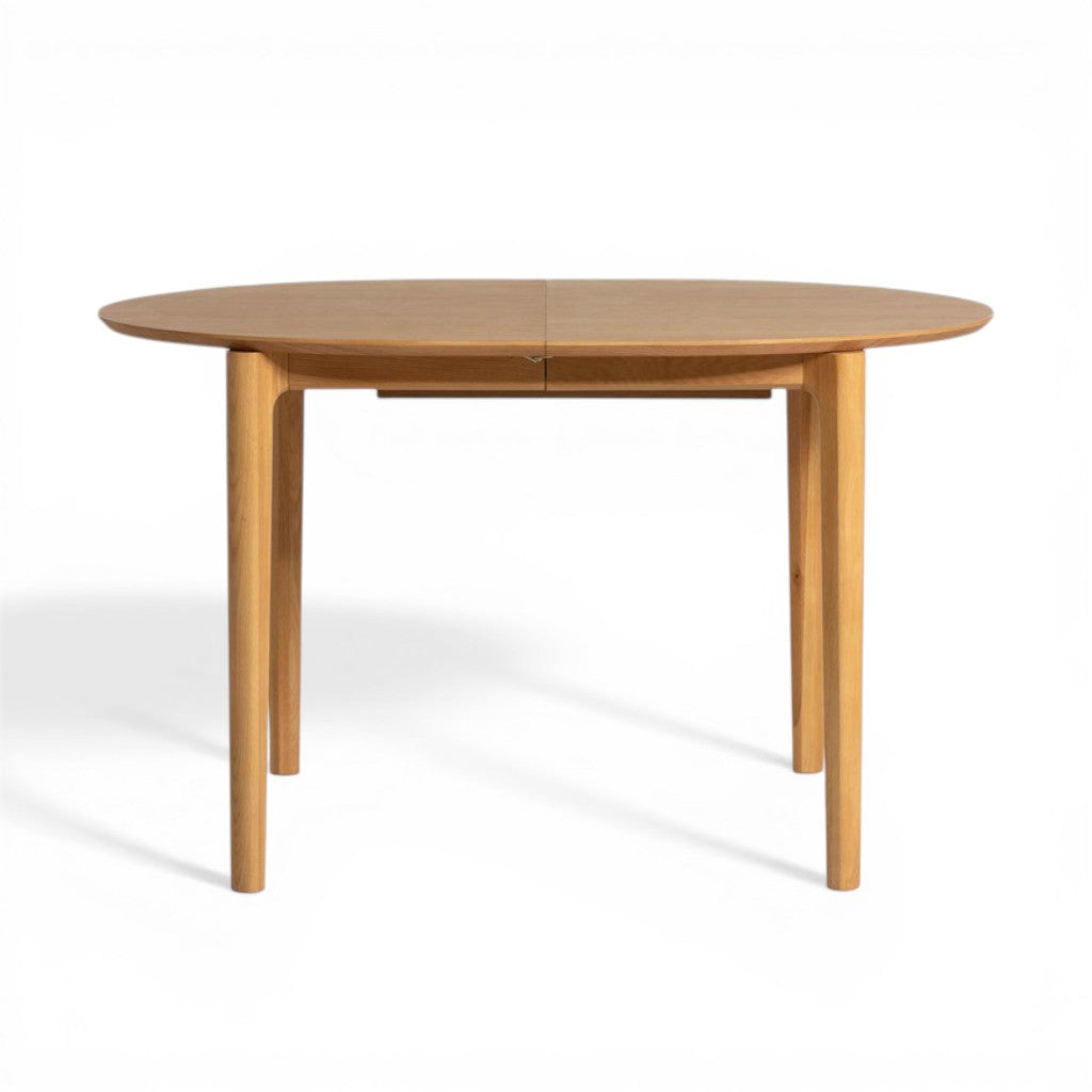 Winchester Round Extending Dining Table