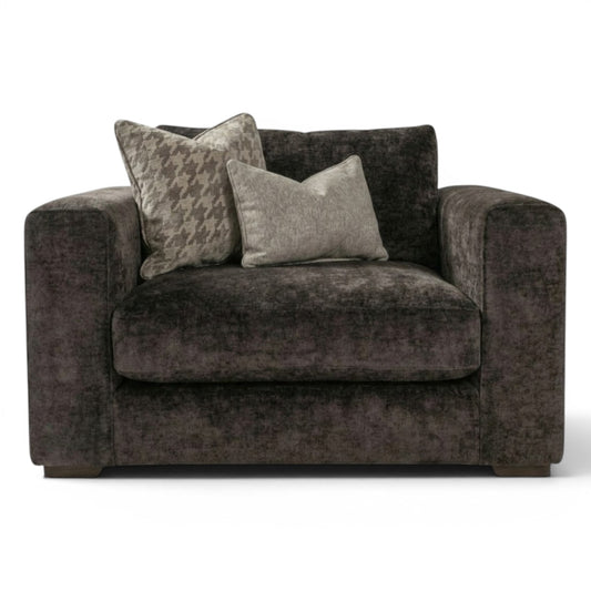 Addison Love Chair