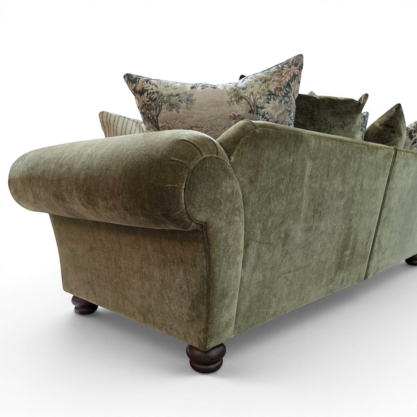Hampshire Large Pillow Back Sofa