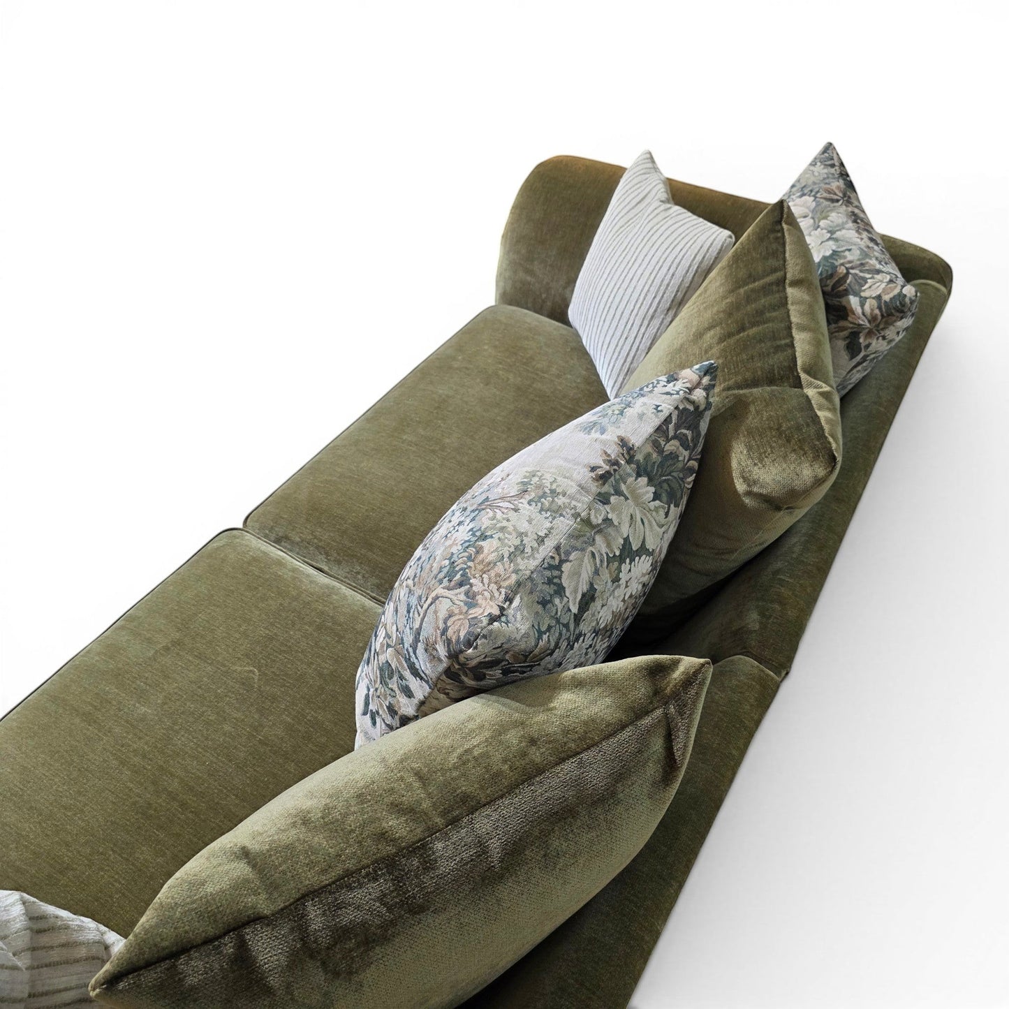 Hampshire Extra Large Split Pillow Back Sofa