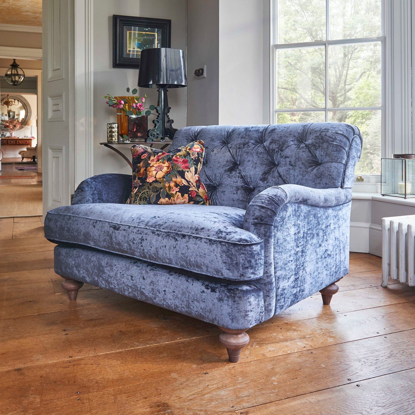 Gatehouse Loveseat - Pieces For Places