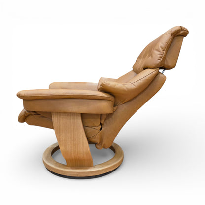 Konsul Leather Swivel Manual Recliner Chair