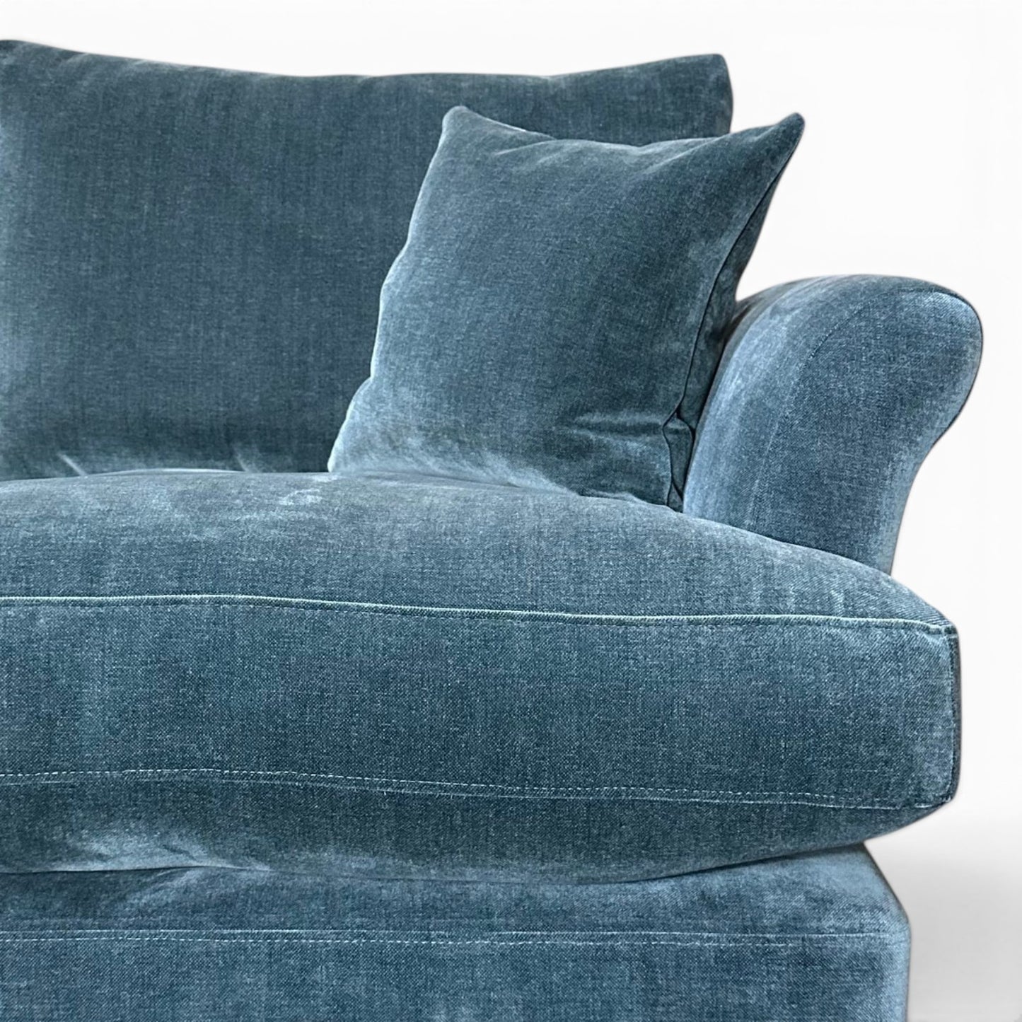 Loveston Loveseat