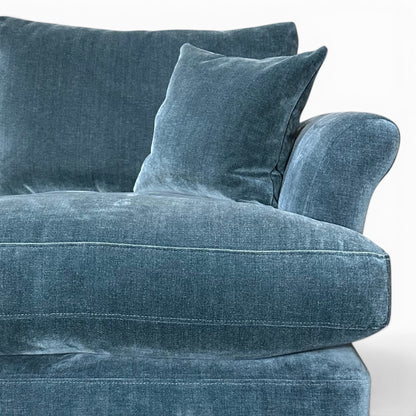 Loveston Loveseat