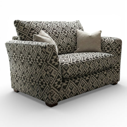 Maverick Loveseat