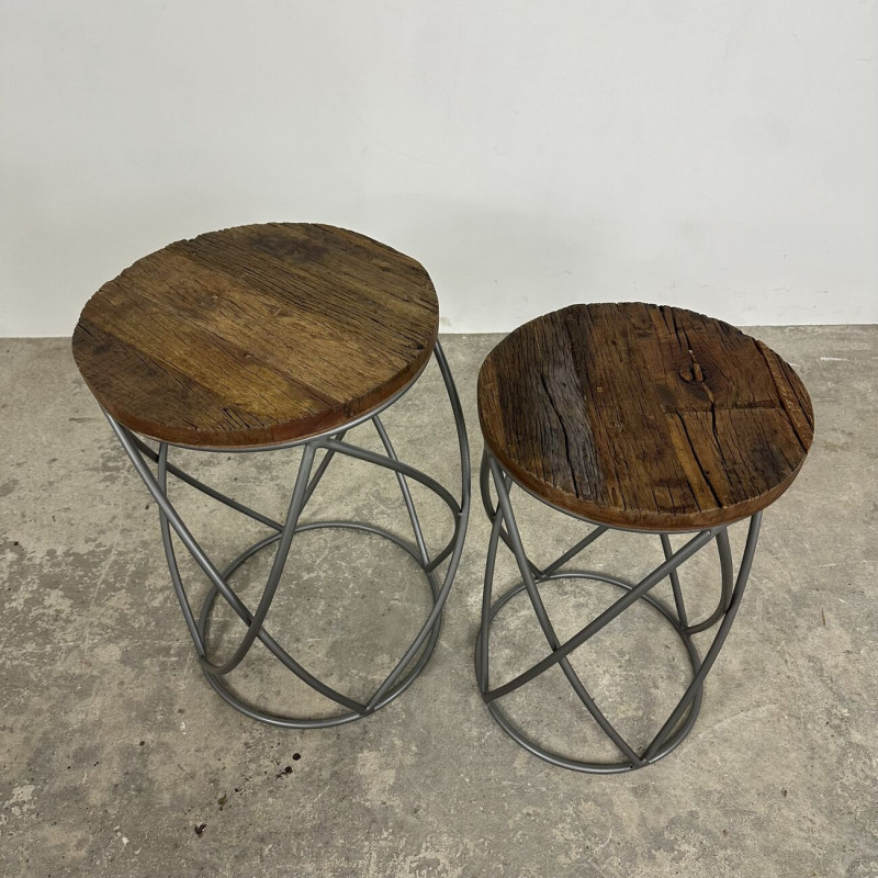 Round Lattice Nest of 2 Tables Round Lattice Nest of 2 Tables