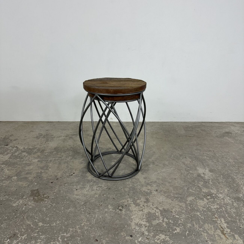 Round Lattice Nest of 2 Tables Round Lattice Nest of 2 Tables