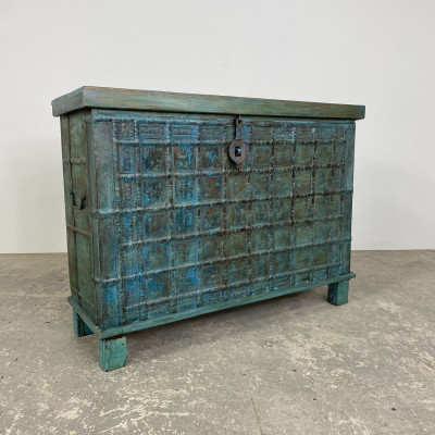 Vintage Narrow Pitari Chest