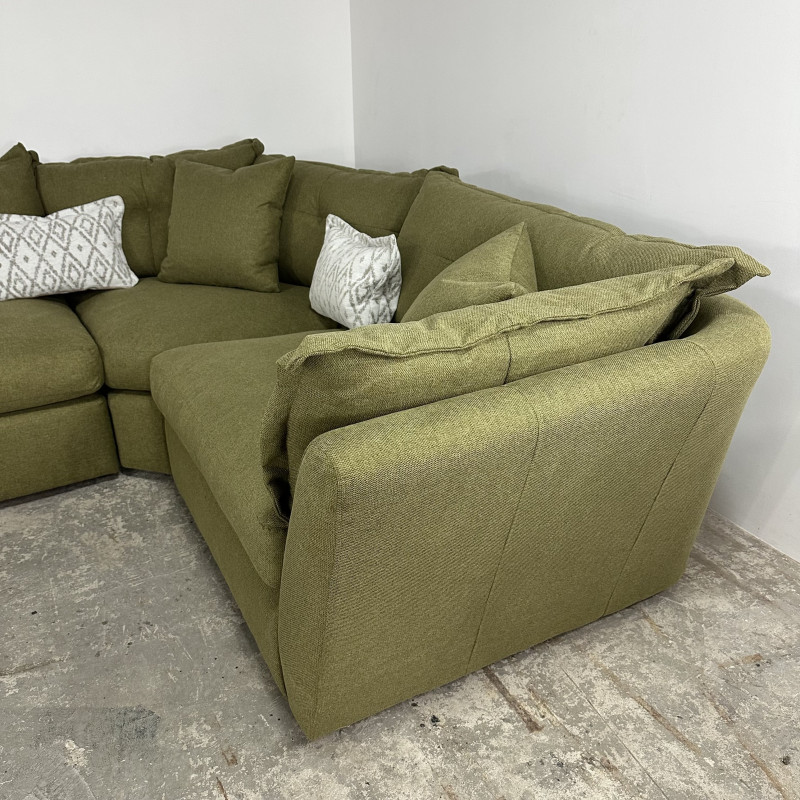 Ruben Corner Sofa Group 4