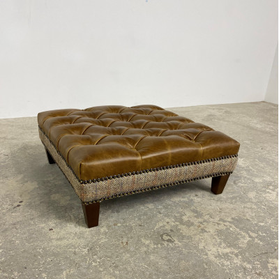 Croydon Button Top Pull-Out Stool 