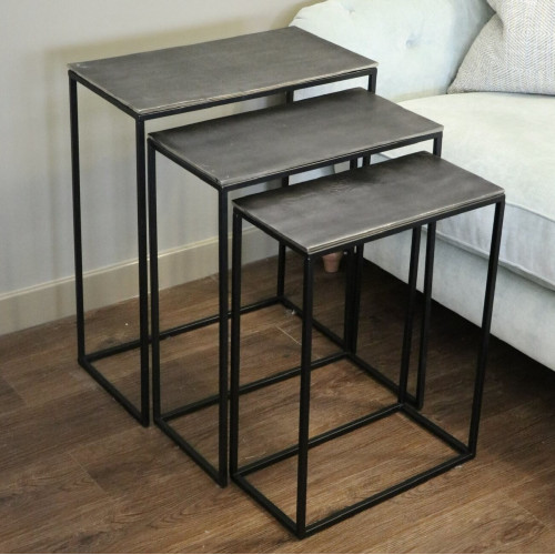 Set of 3 Black Leg Nest of Tables