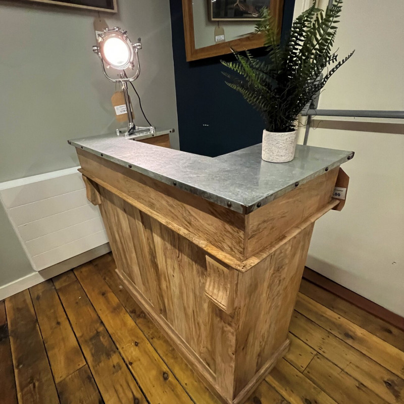 Mango Bar Counter