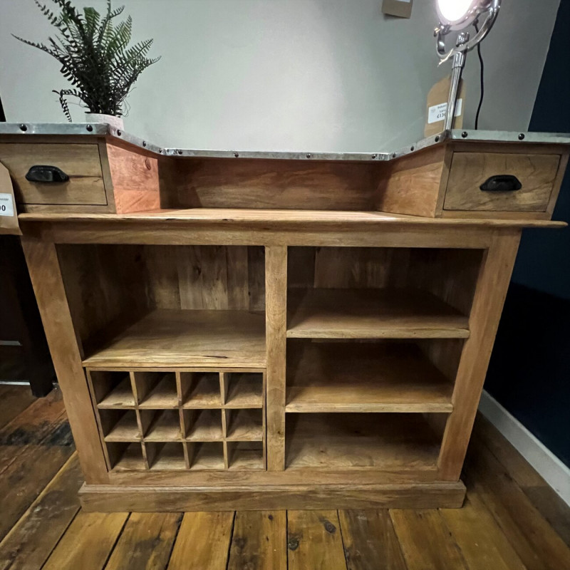 Mango Bar Counter