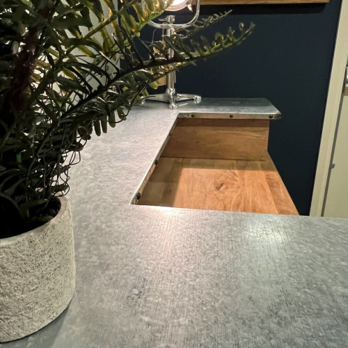 Mango Bar Counter