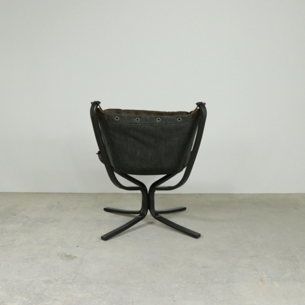 Whiskey Buttoned Suspend Chair Whiskey Buttoned Suspend Chair