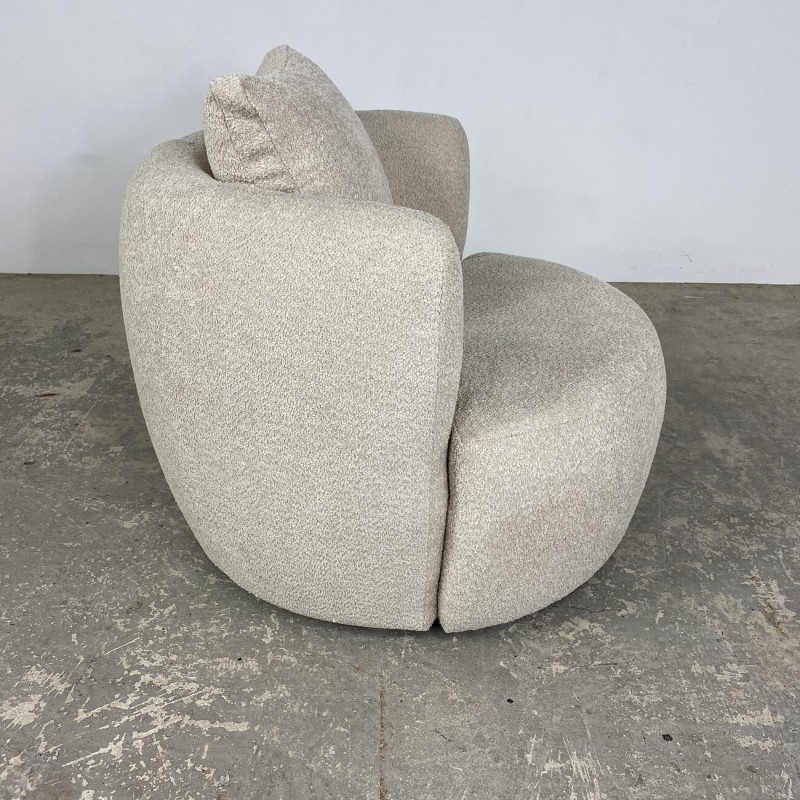 Cerise Swivel Chair Cerise Swivel Chair
