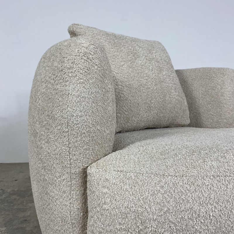 Cerise Swivel Chair Cerise Swivel Chair