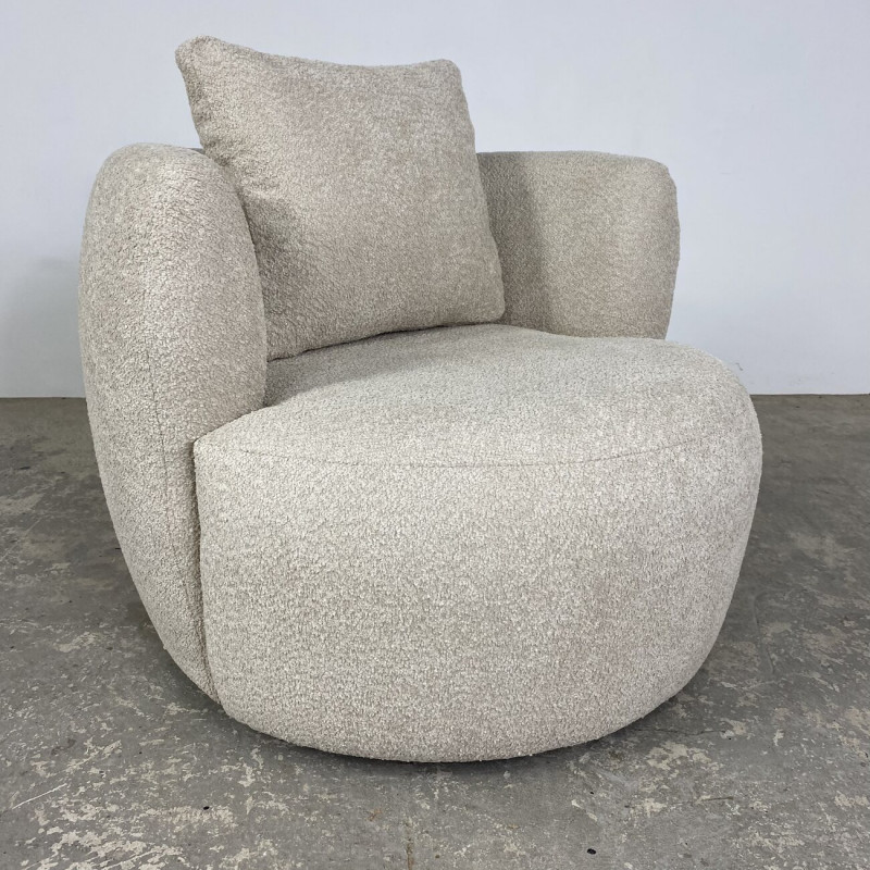 Cerise Swivel Chair Cerise Swivel Chair