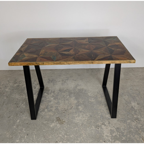 Morpho Bar Table