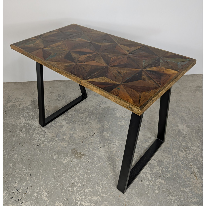 Morpho Bar Table