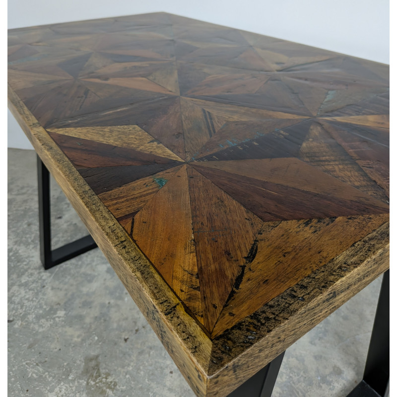 Morpho Bar Table