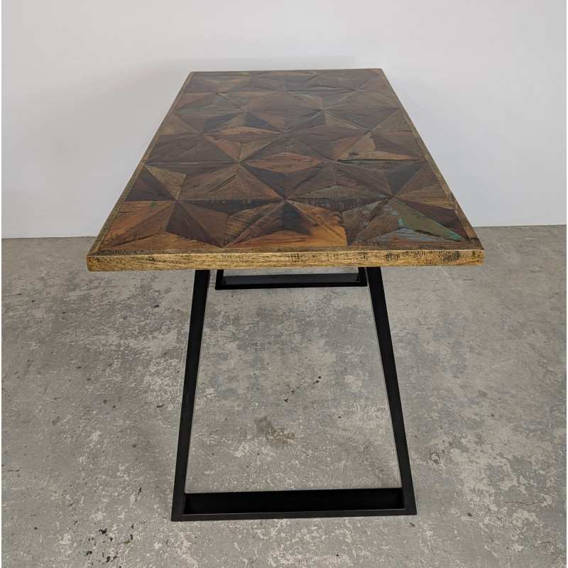 Morpho Bar Table