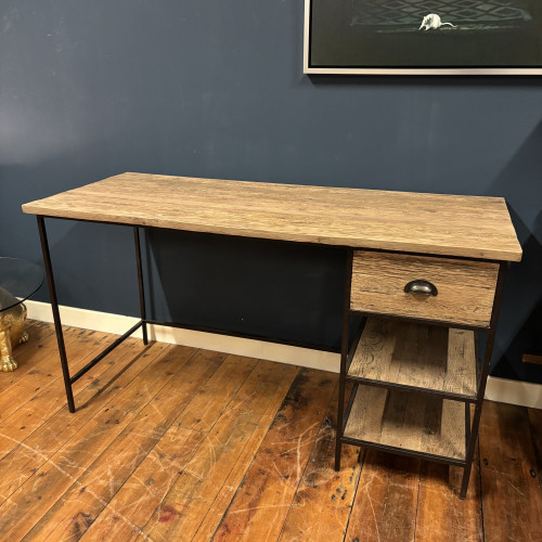 Oyster Desk