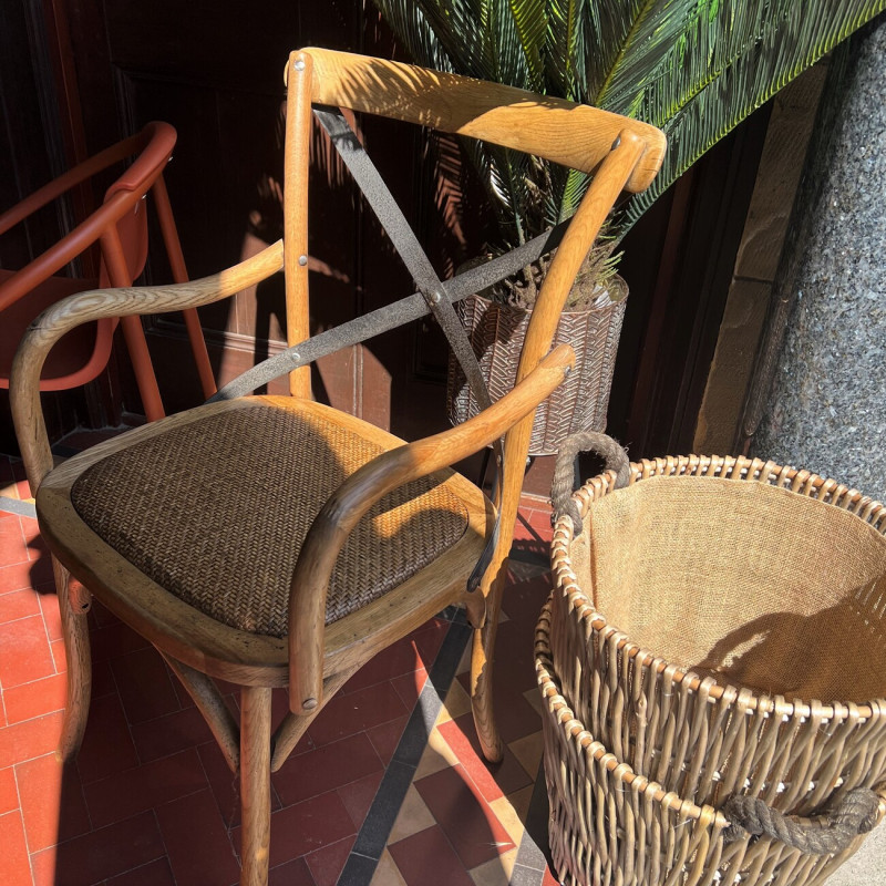 Oyster Cross Back Carver Chair Oyster Cross Back Carver Chair
