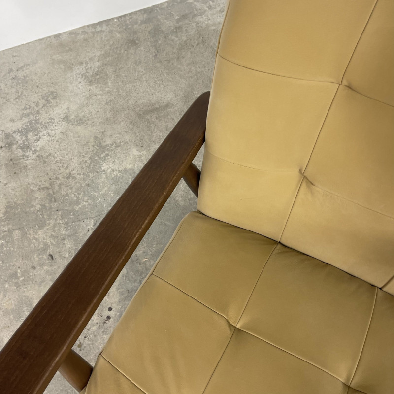Rita Chair in Leather Rita Chair in Leather